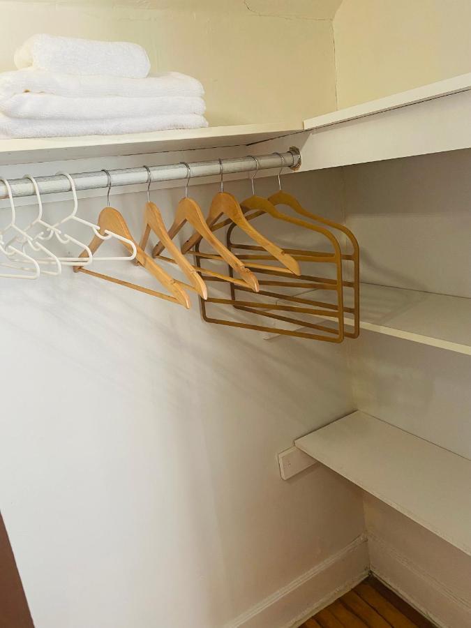 Appartamento Nyc Cozy Private Bedroom With Free Parking & Near Subway - Business & Tourists